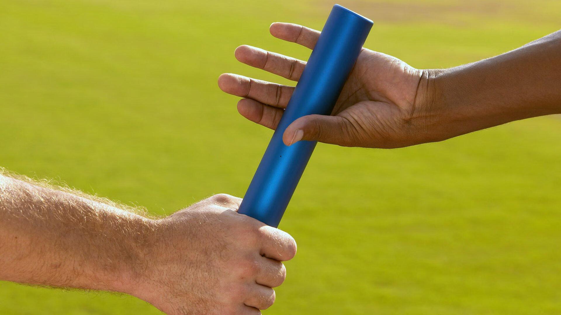 上海海港夏季转会窗口调整阵容，引进后腰外援，前场外援或将离队